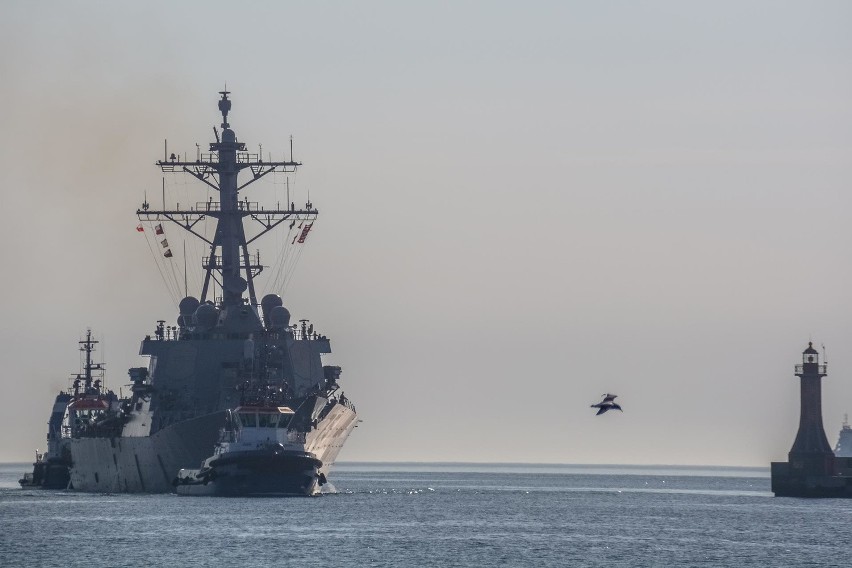 Amerykański niszczyciel USS Donald Cook