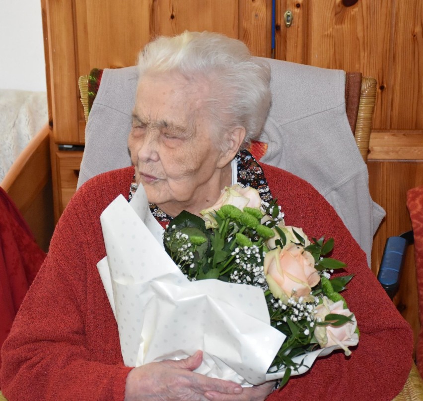 100 lat pani Antoniny Bogusławskiej z Ustronia Morskiego! Życzymy dużo, dużo zdrowia!