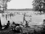 Tak się ludzie kąpali w Sławie w latach 70. Sławska plaża już tak nie wygląda