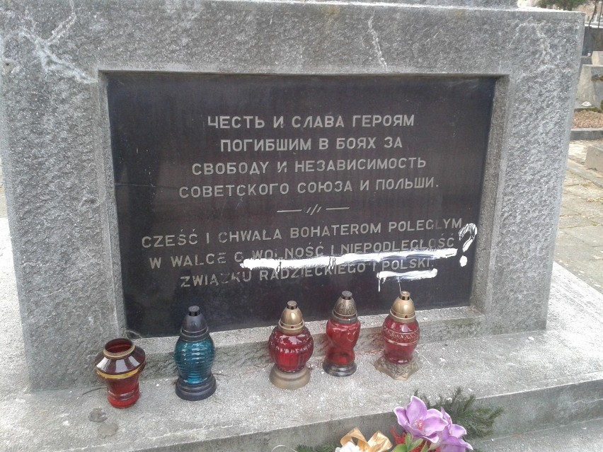 Wandale na cmentarzu w Tarnowie