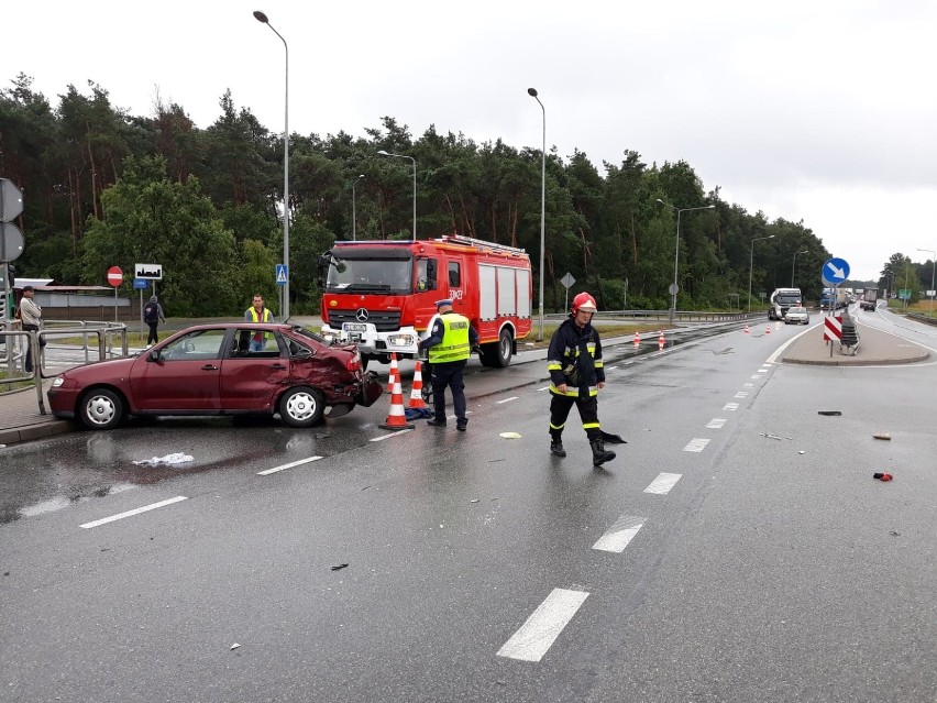 Wypadek przy ul. Życzliwej w Piotrkowie przed wiaduktem...