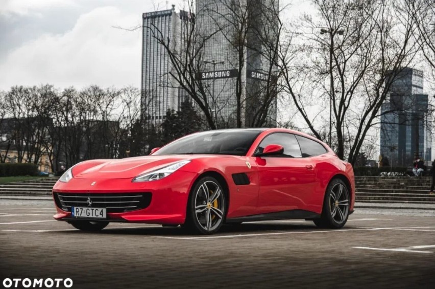 Ferrari GTC4Lusso - 1 250 000 PLN

Rok produkcji -...