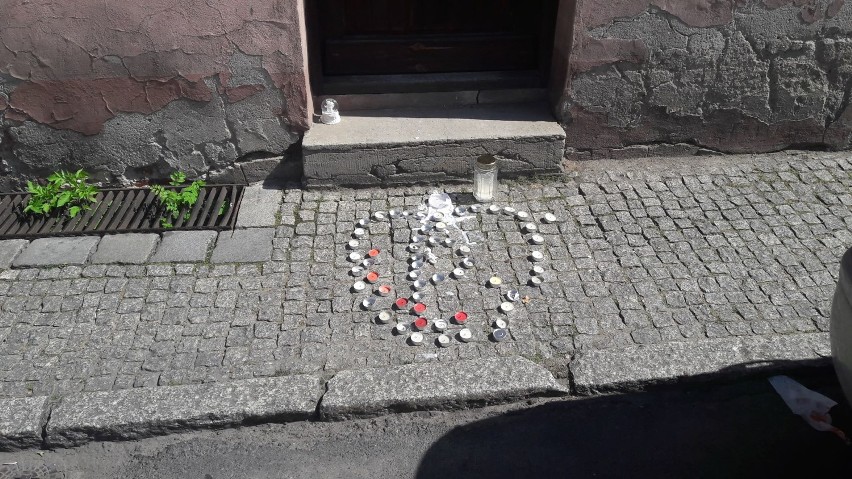 Zmarła ośmiolatka potrącona przez auto w centrum Oleśnicy