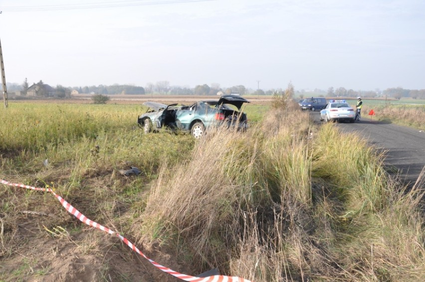 Śmiertelny wypadek w miejscowości Chodorążek. Dachował samochód, nie żyje kierowca