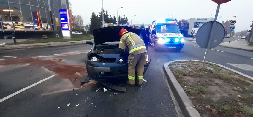 Wypadek na skrzyżowaniu alei Wojska Polskiego i Widoku