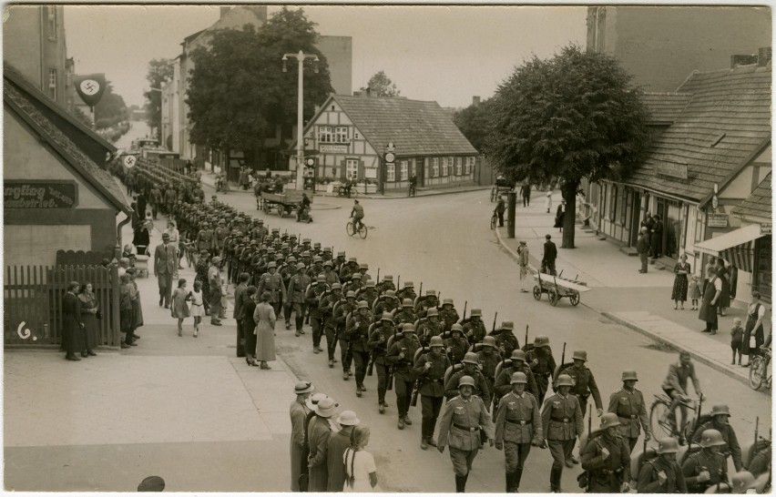 Przemarsz Wehrmachtu przez Szczecinek, okolice sądu