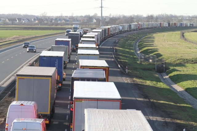 A2: Dwie poranne kolizje. Autostrada zablokowana w kierunku Świecka/ zdjęcie ilustracyjne