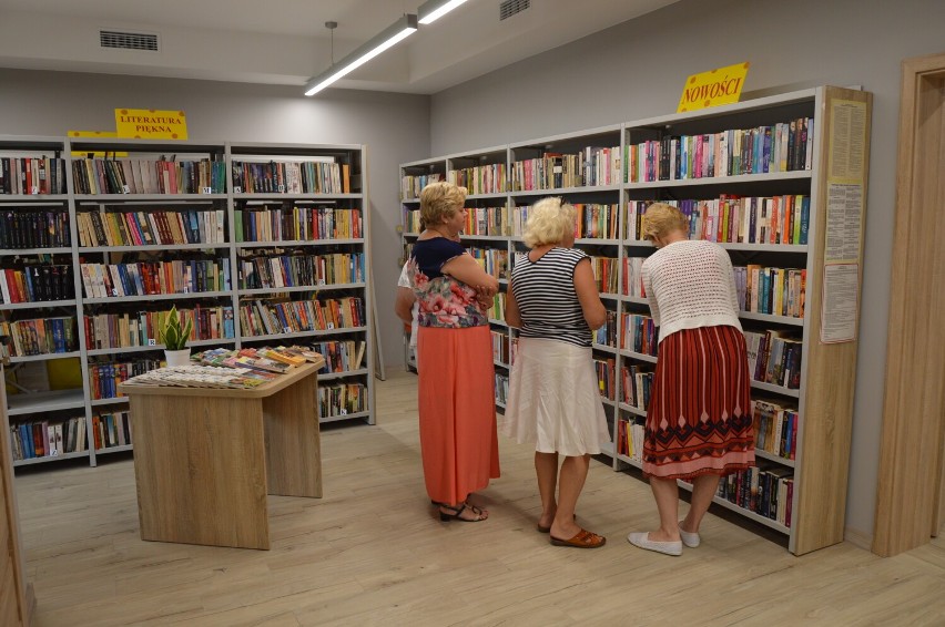 Centrum Aktywności Społecznej w Wieruszowie. Klub seniora i biblioteka już działają ZDJĘCIA