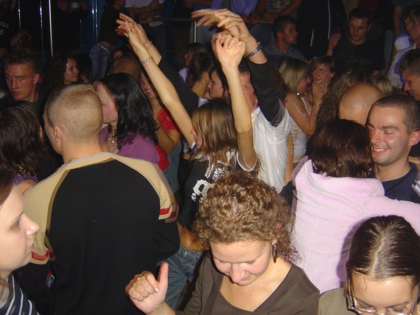 Imprezy w klubie tanecznym Tequila w Piotrkowie w latach...