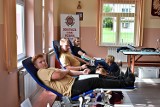 Przyjechali do Moszczenicy, by podzielić się najcenniejszym z darów. W remizie OSP oddano dzisiaj blisko 15 litrów krwi