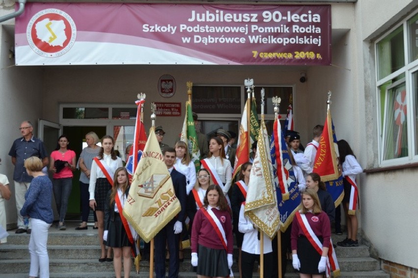 Uroczyste obchody jubileuszu 90-lecia Szkoły Podstawowej...