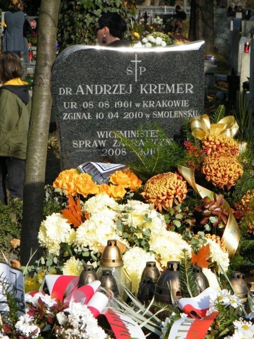 Grób dra Andrzej Kremera (1961-2010). Był wiceministrem...