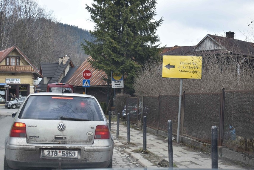 Zakopane. Ulica ks. Stolarczyka zamknięta. Rozpoczął się remont, który potrwa do lipca 