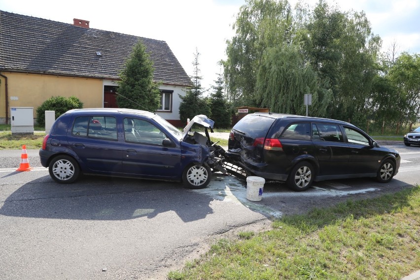 Groźne zdarzenie drogowe na trasie Wolsztyn - Stary Widzim