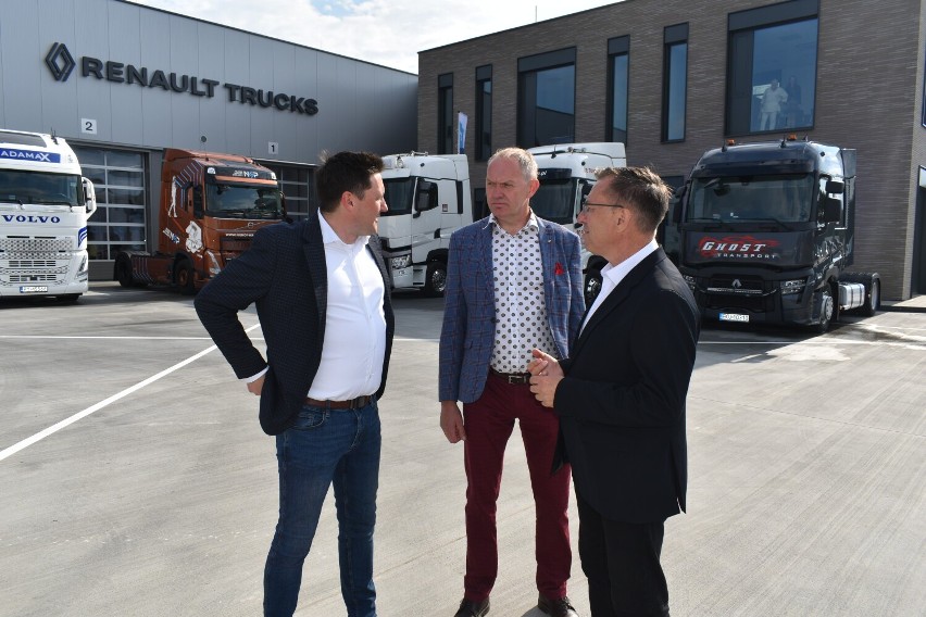 W Pilę będą sprzedawać i serwisować samochody ciężarowe marki Volvo i Renault