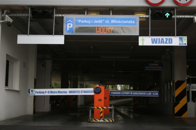 Parkuj i Jedź, Warszawa. Powiększa się sieć parkingów "P+R" w metropolii warszawskiej