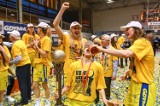 Koszykarki VBW Arki Gdynia mistrzyniami Polski! W piątym finałowym meczu dały popis gry pod koszem CCC Polkowice ZDJĘCIA