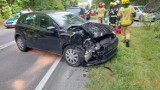 Wypadek Lubasz. Zderzenie trzech samochodów osobowych na drodze krajowej nr 73 pod Dąbrową Tarnowską. Interweniowały służby