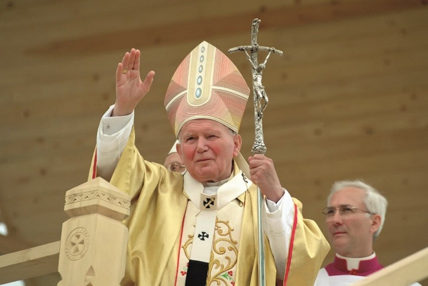 Św. Jan Paweł II w trakcie mszy na Wielkiej Krokwi w...