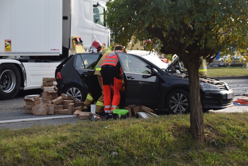 Gniezno. Wypadek na ulicy Poznańskiej. Jedna osoba jest...