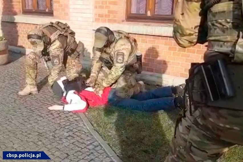 29-latek zatrzymany w sprawie wysadzenia bloku w Bielsku-Białej! ZDJĘCIA