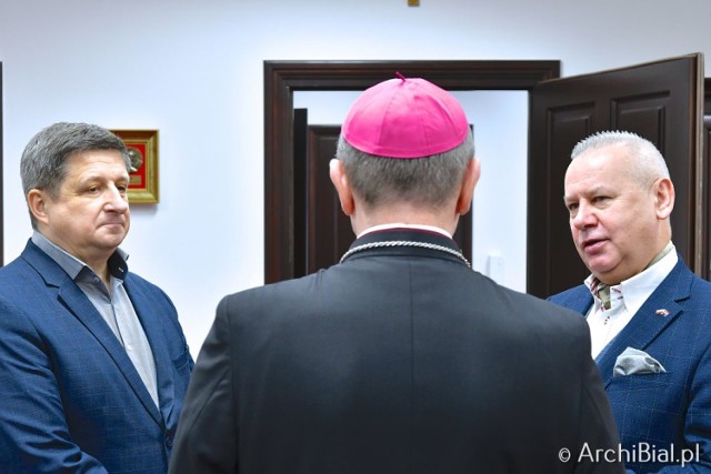23 grudnia 2019 roku arcybiskup Tadeusz Wojda, Metropolita Białostocki, przełamał się opłatkiem oraz przyjął bożonarodzeniowe życzenia od kapłanów archidiecezji, współpracowników i gości.