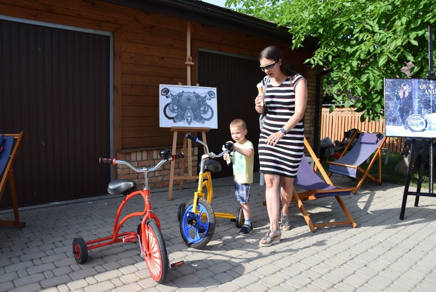 Wystawa Rower Pod Laski. Zdanowicz udowadnia, że rower może być dziełem sztuki (zdjęcia)   