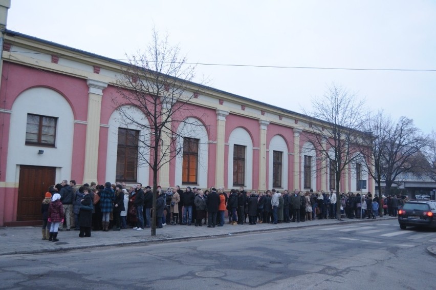 Śrem: Pectus zagrał koncert w hali Bazar. Zobacz, jak bawili się śremianie [ZDJĘCIA]