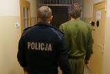 Łodygowice: Pięciu mężczyzn rzuciło się na policjantów