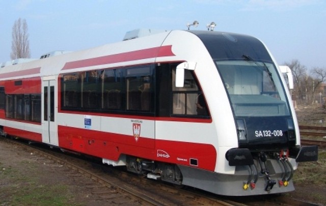 Pociągi jadące z prędkością 100 km/h, nowe perony oraz lepszy ...