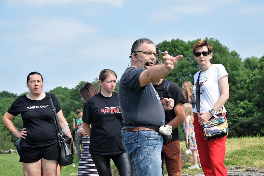 Sekrety ruin zamku na Marcince na nowo odkrywane [ZDJĘCIA]