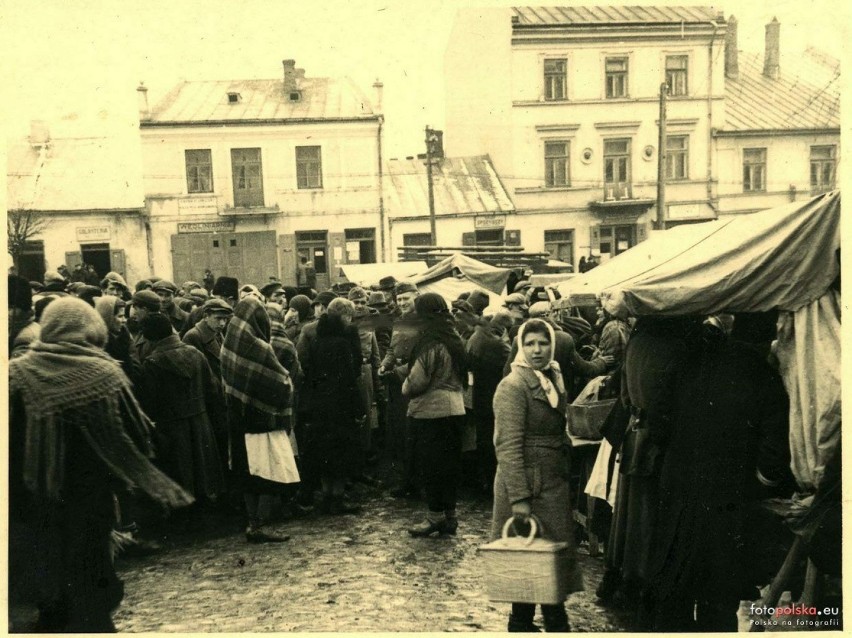 1941 , Wschodnia pierzeja rynku