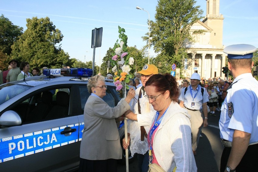 85. Łódzka Piesza Pielgrzymka - na Jasną Górę dojdzie we wtorek (zdjęcia)