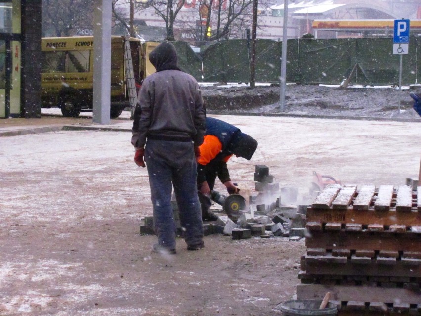 Budowa Aldi w Zabrzu obok sztolni [ZDJĘCIA + WIDEO]