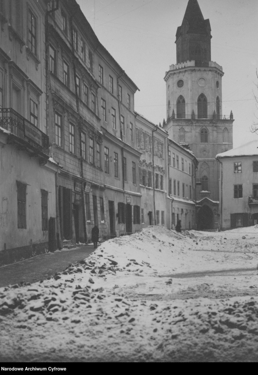 Kiedyś to śniegu było po pas! Zobacz, jak wyglądał dawny Lublin w zimowej odsłonie
