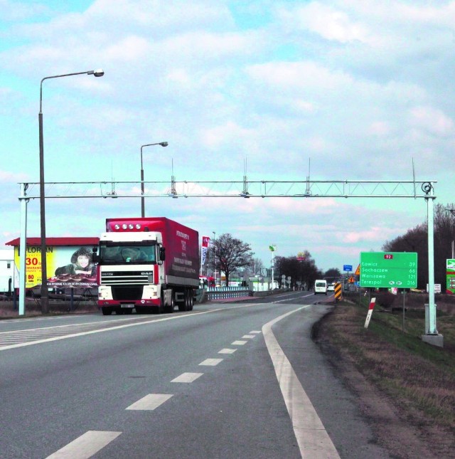 Według planów GDDKiA, przejazd stanowiącą alternatywę dla autostrady A2 ma być płatny od lipca.