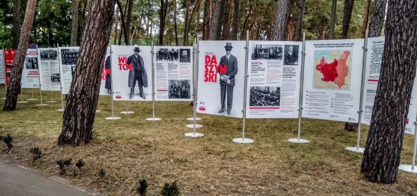 Na wystawę plenerową "Ojcowie Niepodległości" zaprasza MDK w Wągrowcu. Ekspozycja składa się z 20 plansz 