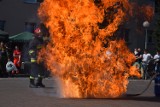 Piknik szkolny pełen atrakcji. Na Kaliskiej strzelano, gaszono pożary i tłumiono bunt