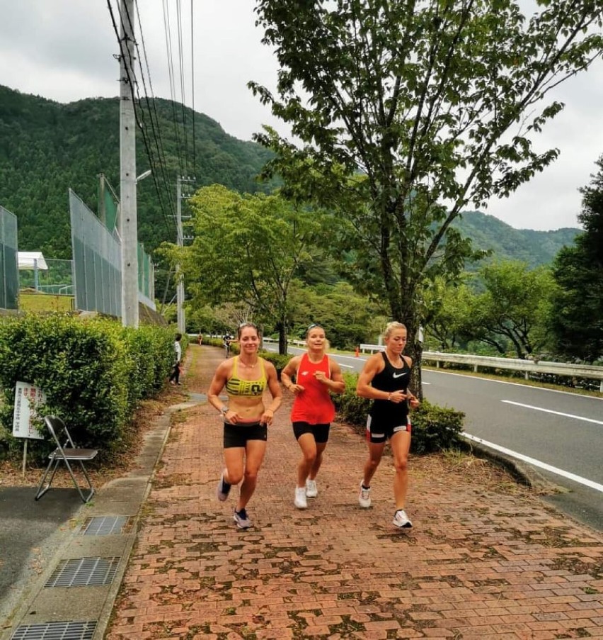 Marta Walczykiewicz w Japonii pływa, biega i przymierza kimona