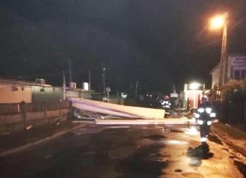 Bilans wichury na Sądecczyźnie. Ponad 5 tys. odbiorów bez prądu