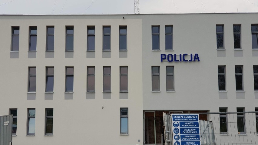 Kończy się budowa nowej Komendy Powiatowej Policji w Krapkowicach [ZDJĘCIA]