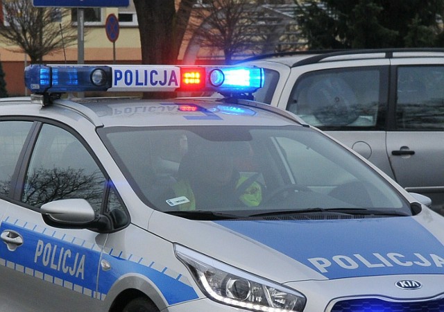 Na miejsce jednego z marketów w Żaganiu wezwano policję.