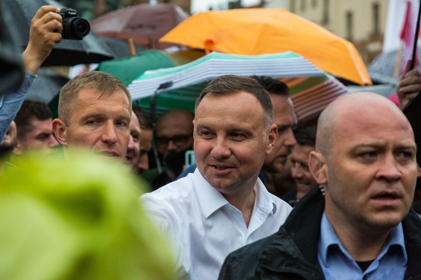 Kraków. Ostatnia prosta kampanii. Andrzej Duda: - Po to prowadzimy wielkie inwestycje, aby Polska stawała się coraz silniejsza [ZDJĘCIA]