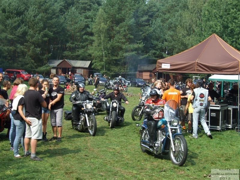 II Zjazd Motocykli w Pierwszej Stolicy Polski w Imiołkach k. Gniezna ZDJĘCIA