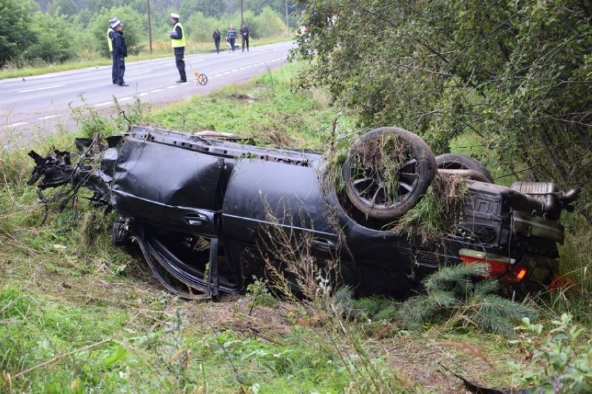 Tragedia pod Piotrowem. Zginęły 4 osoby [zdjęcia, nowe fakty]