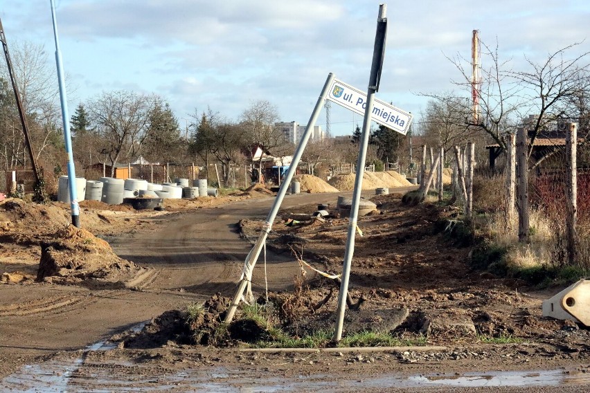 Planowany czas realizacji całej inwestycji - 22 miesiące czyli marzec 2024 roku.