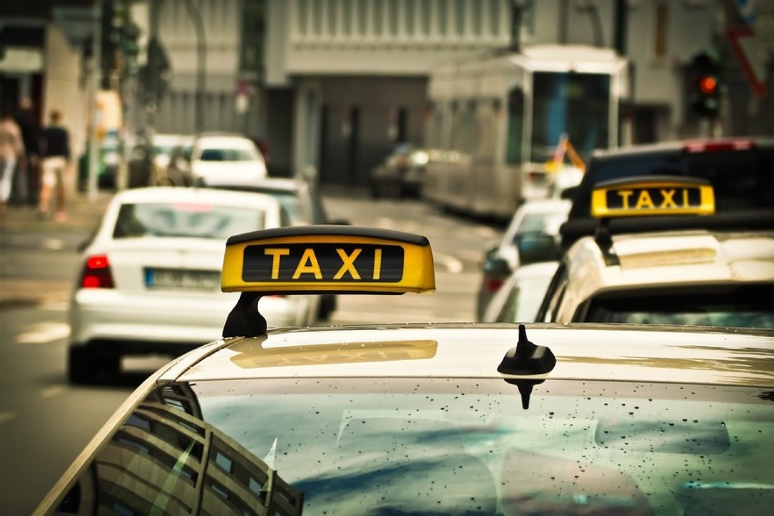 To już koniec tradycyjnych taksówek? "Nowy Uber" wszedł na...