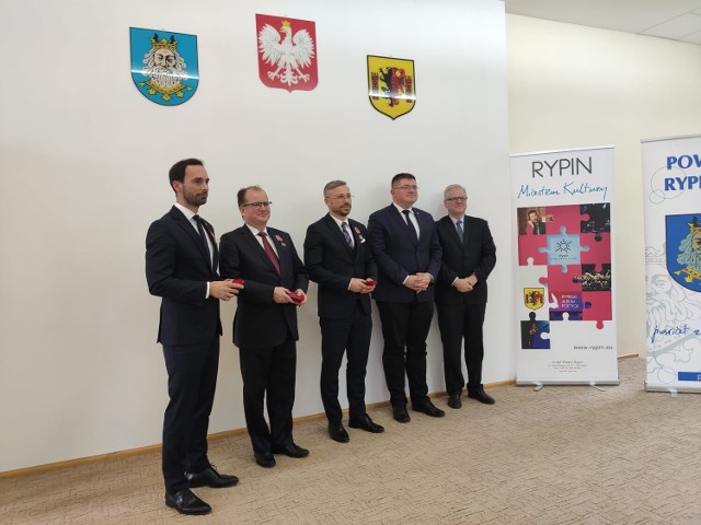Resort edukacji wyróżnił burmistrza Rypina, starostę rypińskiego i dyrektora ZS nr 2 im. Unii Europejskiej