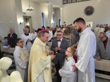 Biskup kaliski w święto Świętej Rodziny modlił się z mieszkańcami Domu Chłopaków w Broniszewicach 