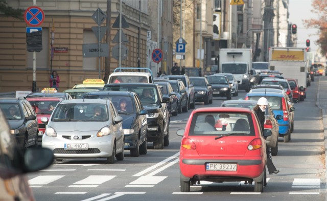 Protest kierowców pod Urzędem Miasta Łodzi. Zablokują wyjazd z parkingu dla urzędników